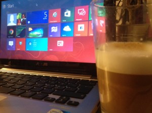ASUS Vivobook X202E (with a Chai Latte)