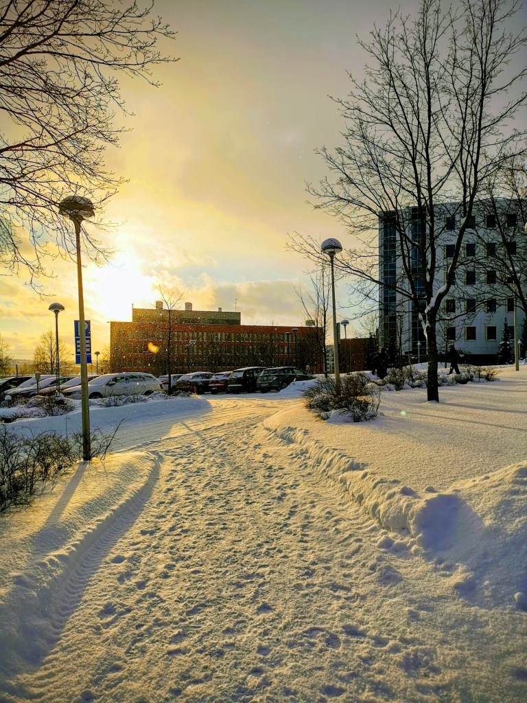 Lunta aurinkoilmassa